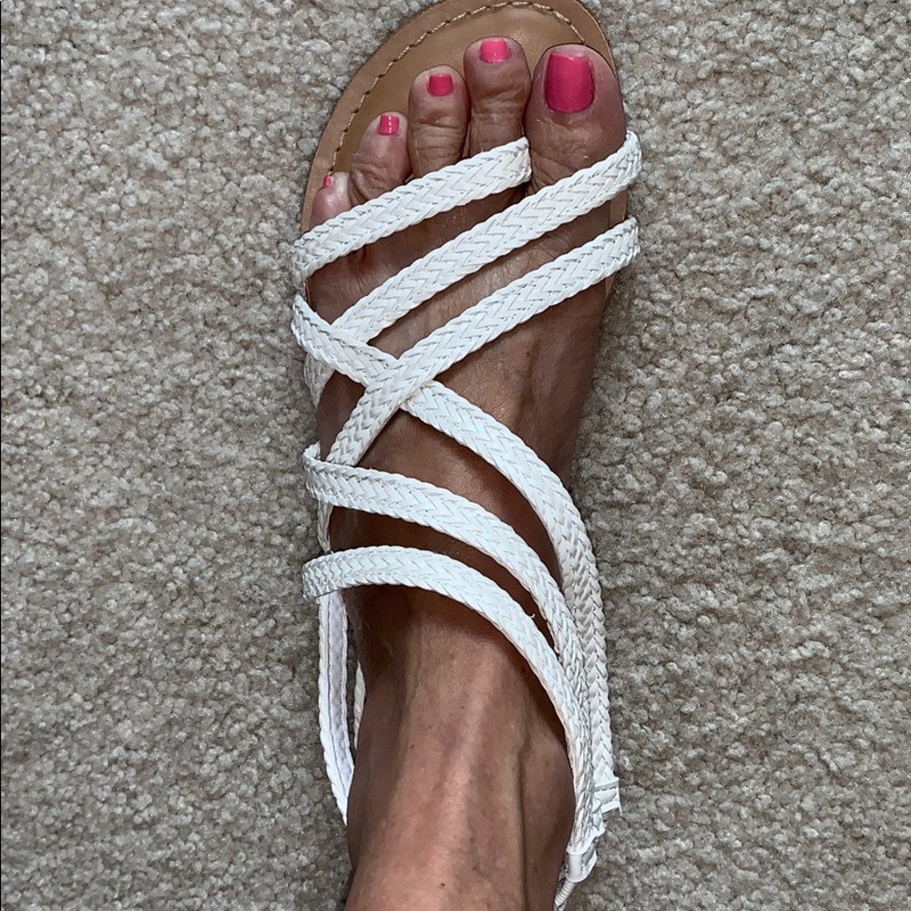 NWOT White Braided Flat sandal